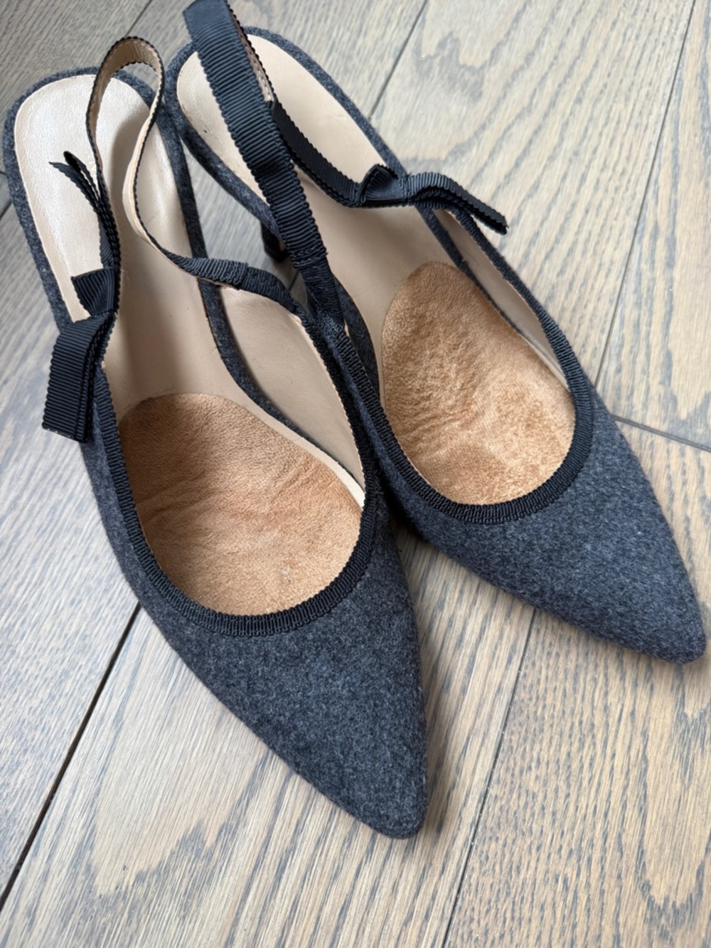 Ann Taylor Charcoal Gray Pointed Slingback Heels